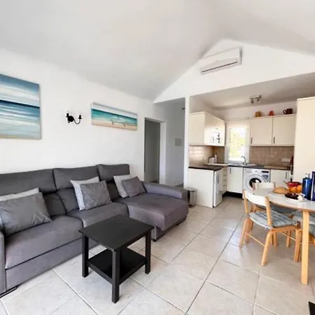 Agua Brava 7b By Jk Lanzarote * 蒂亚斯